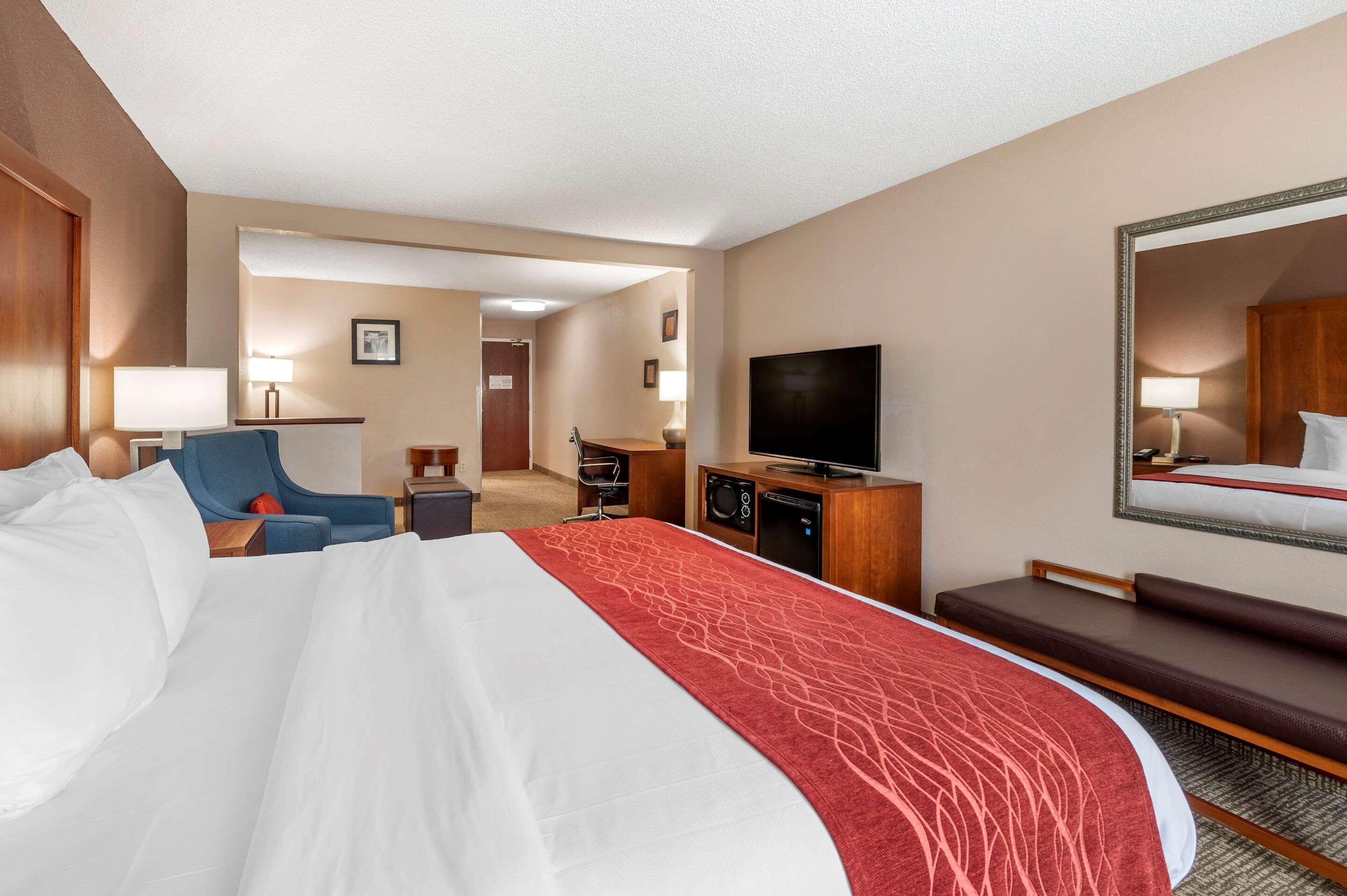 Comfort Inn & Suites Lawrenceburg Exterior photo