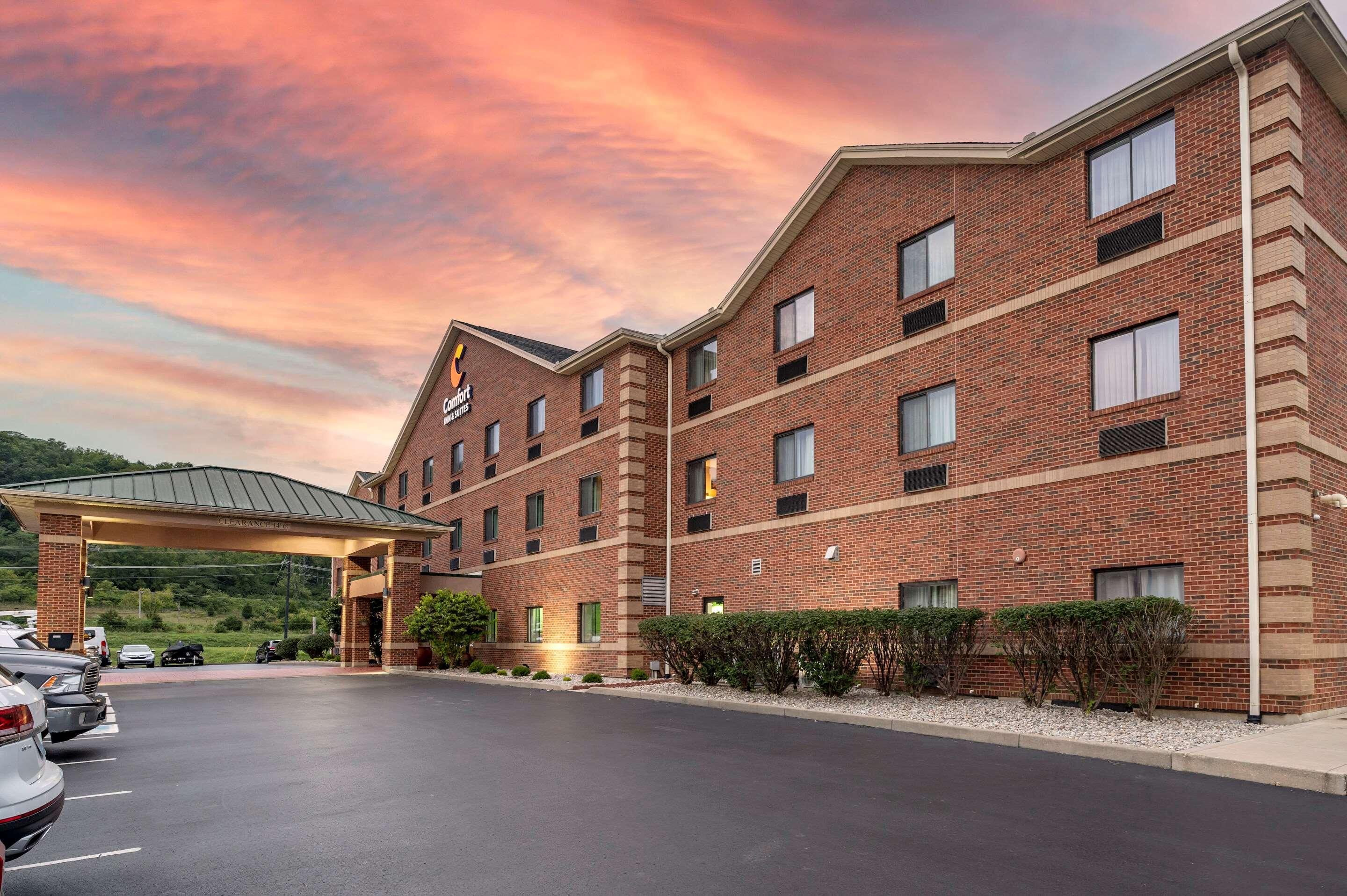 Comfort Inn & Suites Lawrenceburg Exterior photo