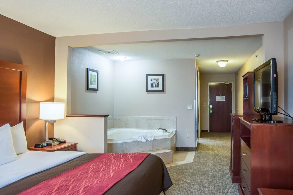 Comfort Inn & Suites Lawrenceburg Exterior photo
